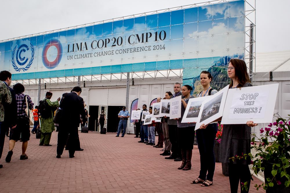 I have no problem with a 'broad church' movement with ecological integrity. Here, Fast for the Climate activists provide an example of how this can be done.